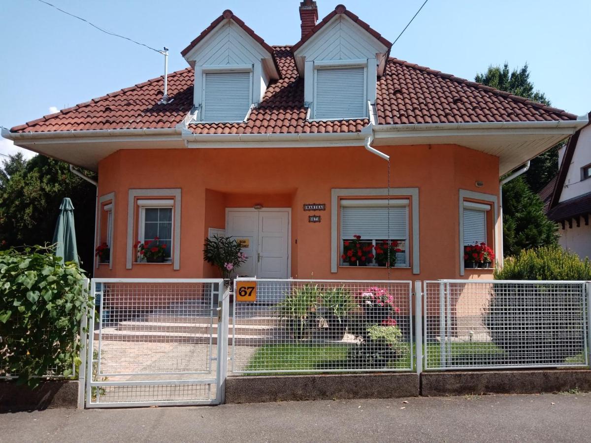 Hajdúszoboszló Marika Apartman מראה חיצוני תמונה