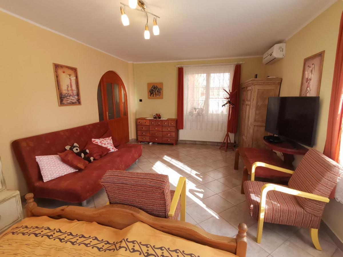 Hajdúszoboszló Marika Apartman מראה חיצוני תמונה