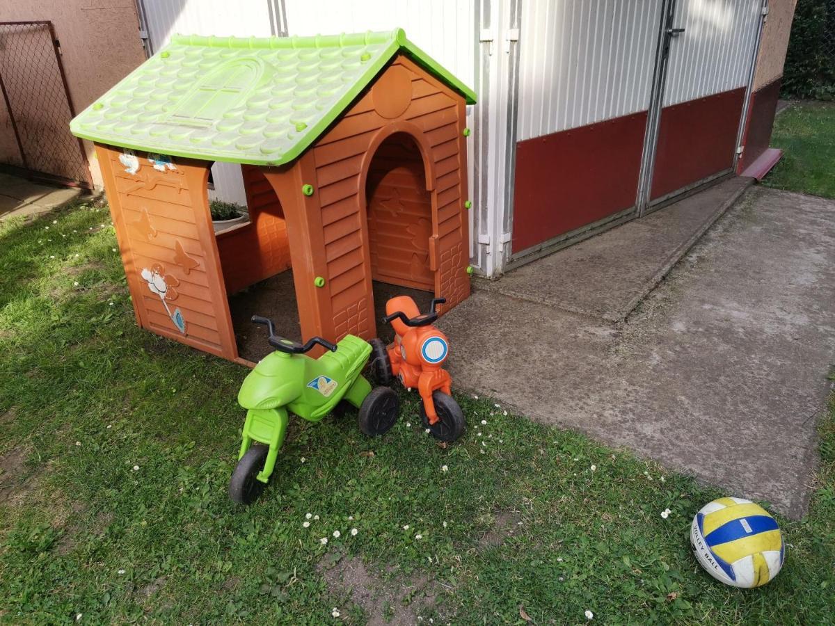 Hajdúszoboszló Marika Apartman מראה חיצוני תמונה